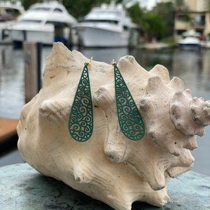 Green cutout earrings